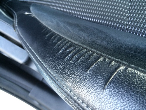 レザーシートヒビ割れ補修