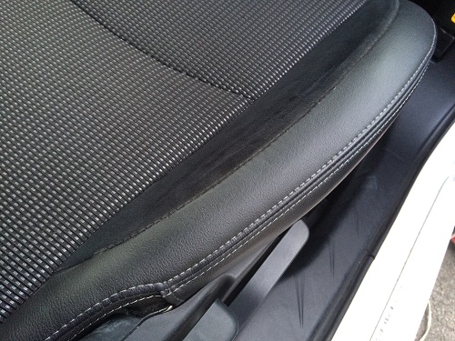 レザーシートヒビ割れ補修