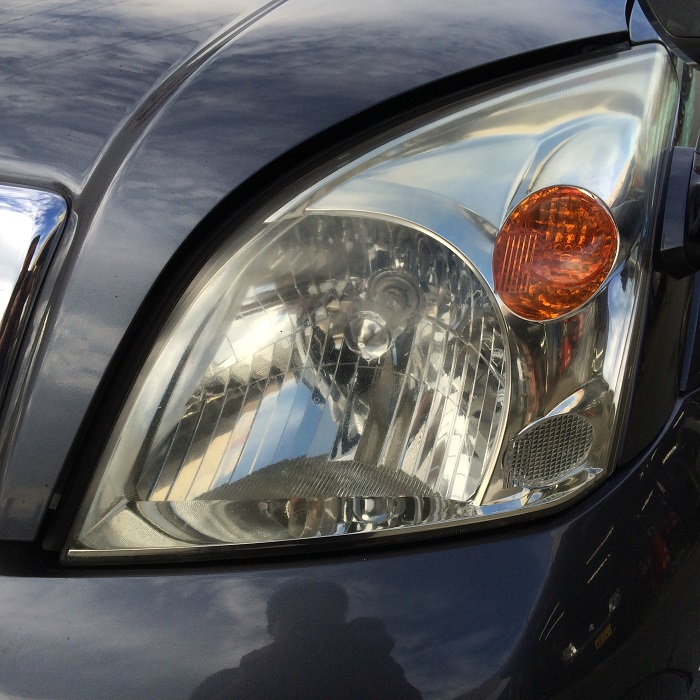 ランクル ヘッドライト黄ばみ除去