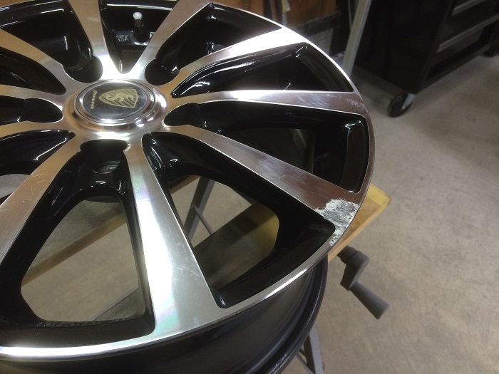 ダイヤモンドカット　ミラーカット　アルミホイール